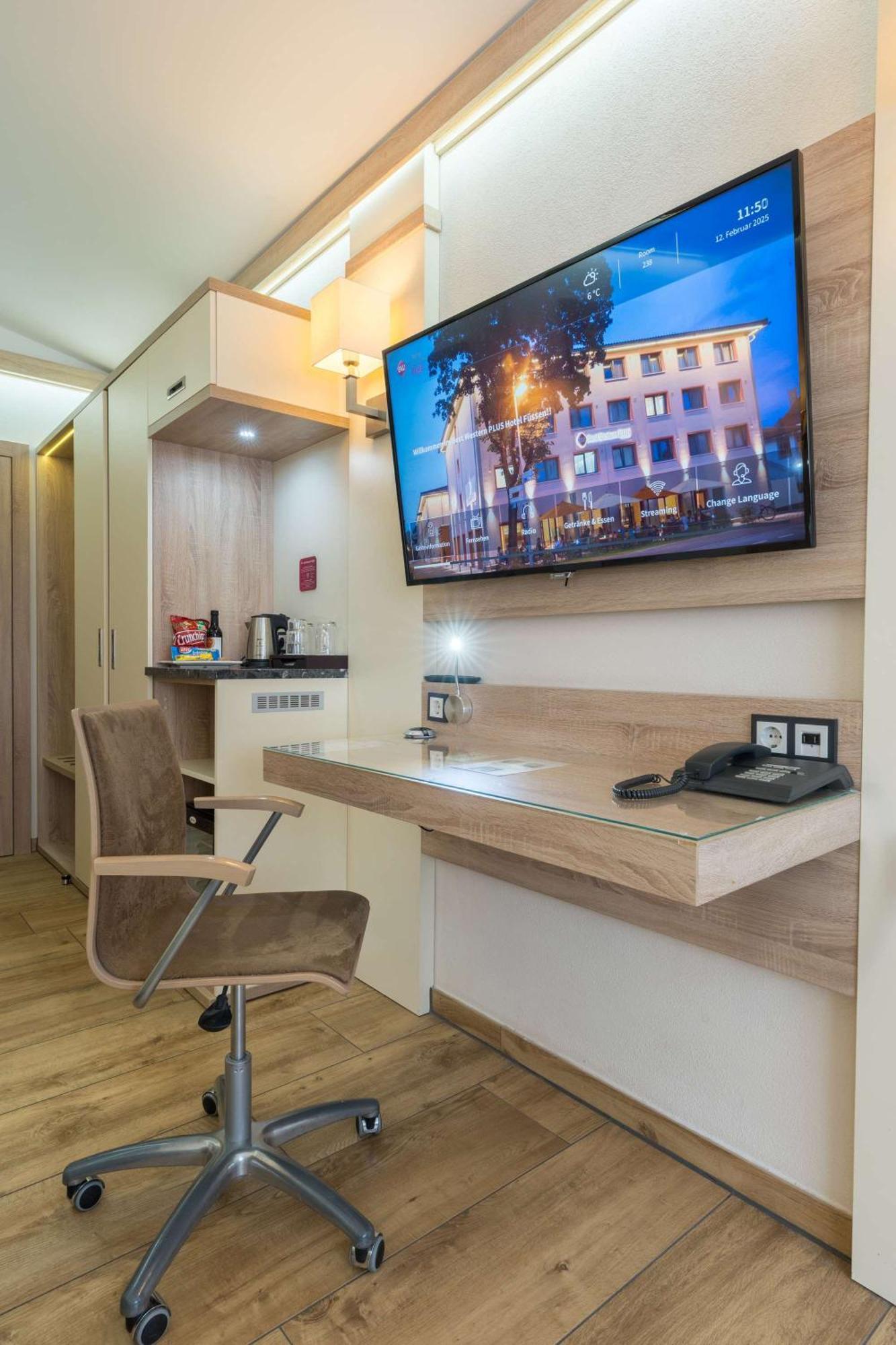 Western Hotel 4*